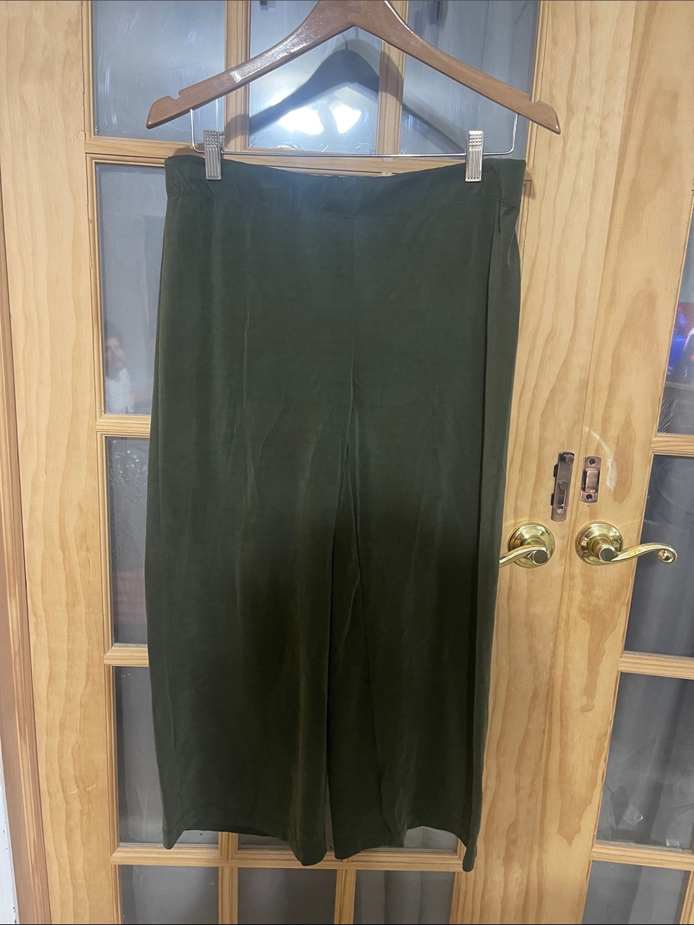 144. Jules & Leopold Olive Green Midi Wide-Leg Stretchy Pants